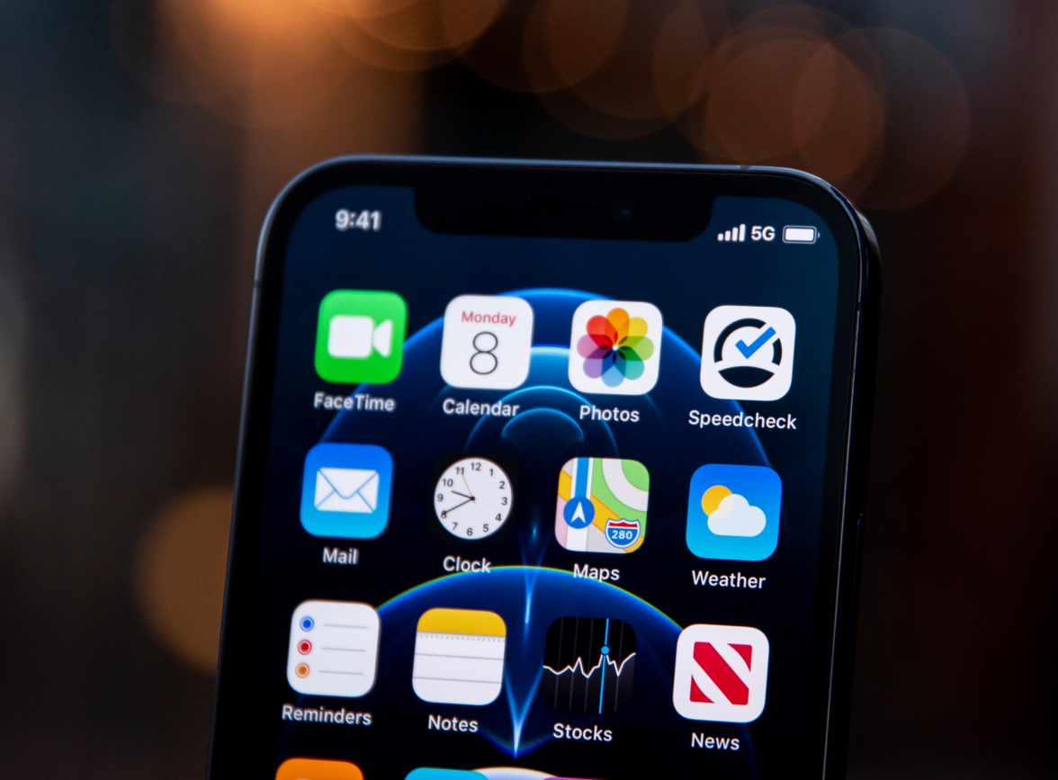 兰洋镇苹果手机维修分享为什么 iPhone 12 在冬季会自动关机 