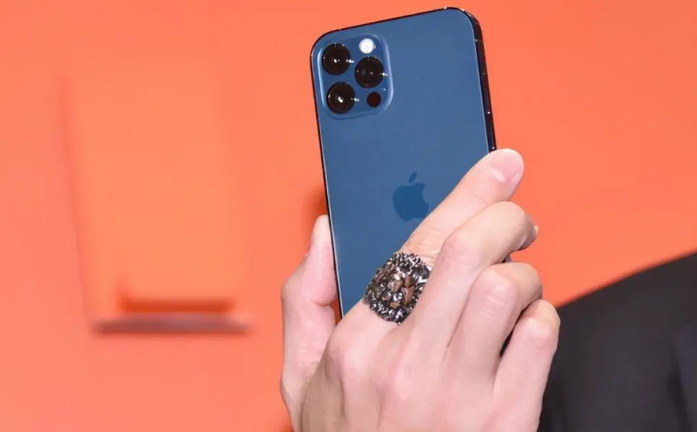兰洋镇苹果手机维修分享iPhone12系列重启方法教程 